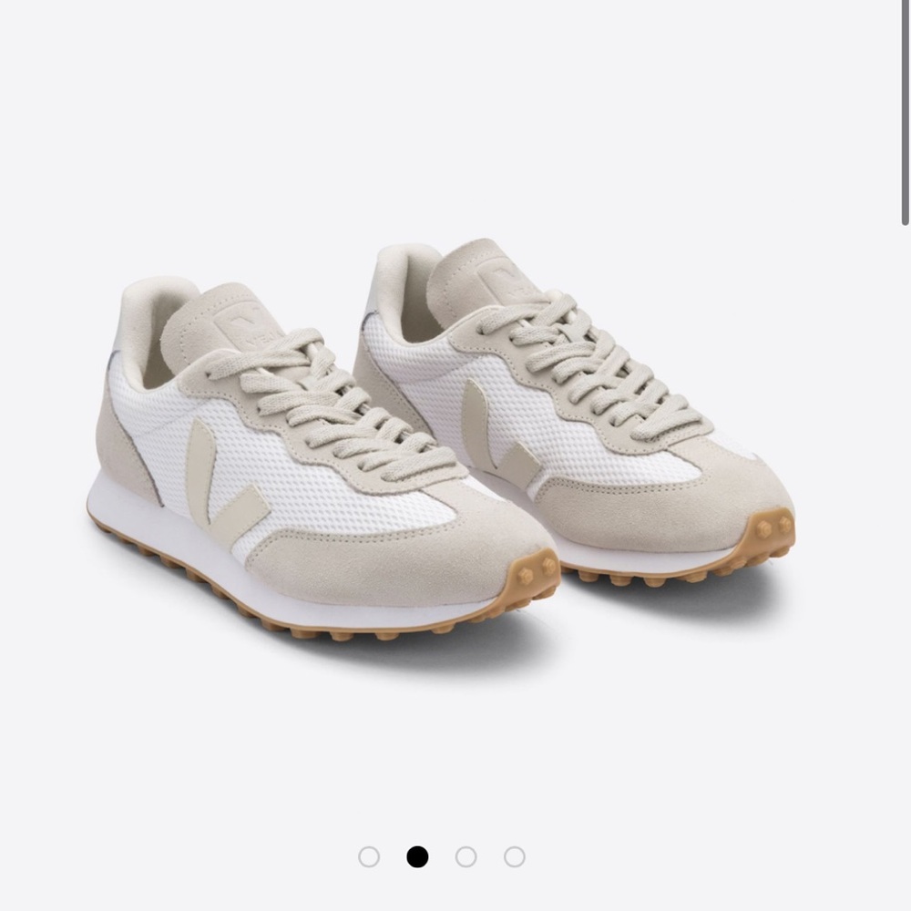 Veja RIO BRANCO ALVEOMESH WHITE PIERRE NATURAL